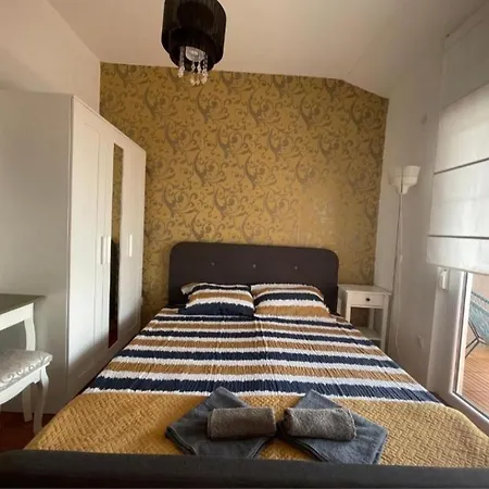 Casa vacanze House In Center Near The